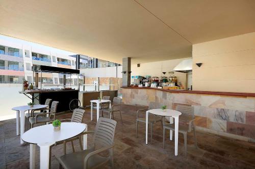 Eurostars Las Salinas - image 10