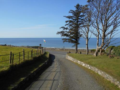 Hendre Clochydd Hall - image 11