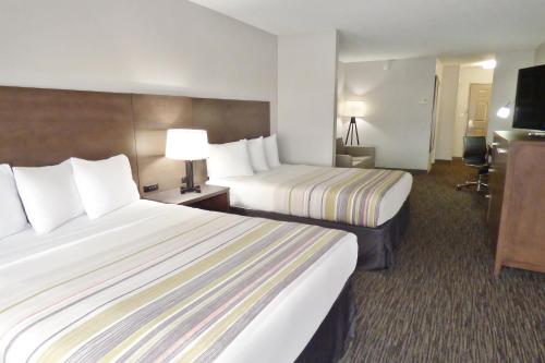 Country Inn & Suites by Radisson, Tampa-Brandon, FL