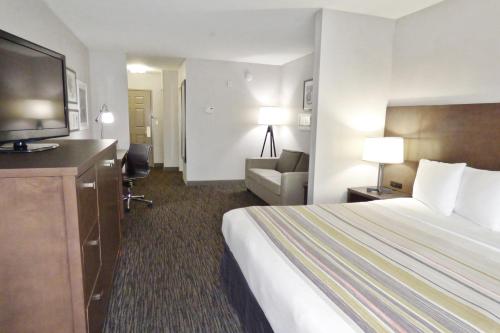 Country Inn & Suites by Radisson, Tampa-Brandon, FL