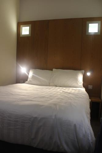 Corona Hotel Rotherham Sheffield Meadowhall