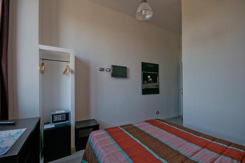 MF Hotel - image 3