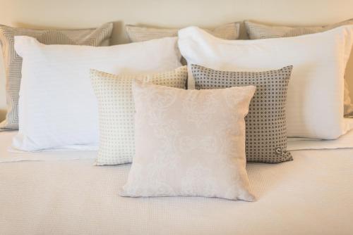 Syntagma Voulis Apartment - image 11