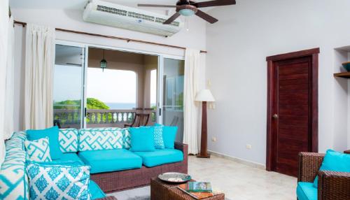 Rio Dulce Ocean View Penthouse V-13