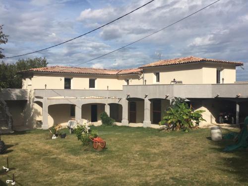Gîte à la campagne gîte à louer Loriol-sur-Drôme