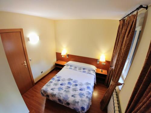 Hostal Prada Borges - image 8