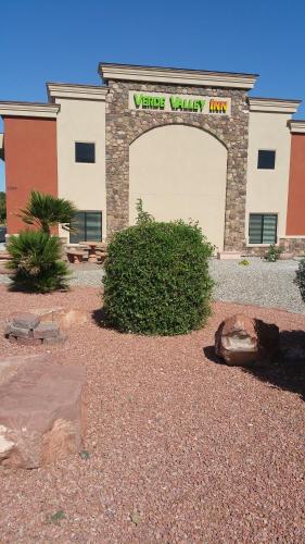 Verde Valley Inn - image 3
