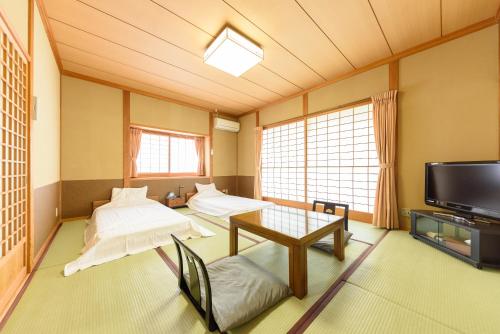 room detail thumbnail 0