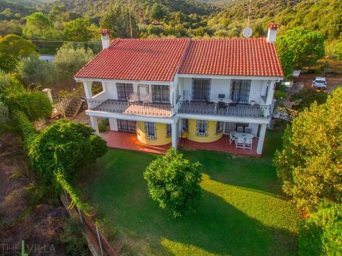 The L Villa gîte à louer Myrtófyto