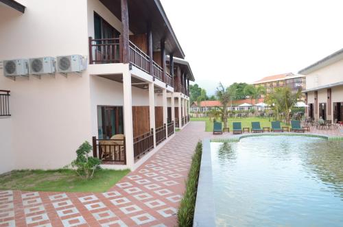 Saksiri Riverside Boutique Hotel