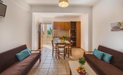 Captain Karas Holidays Apartments - image 12