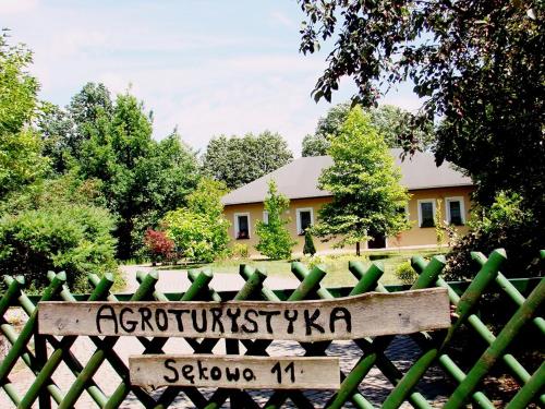 B&B Neu Tomischel - Agroturystyka Pod Modrzewiami - Bed and Breakfast Neu Tomischel