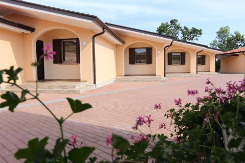 Villaggio Olmè - image 8