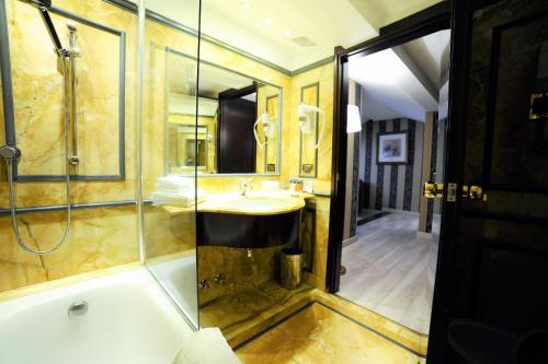 Hotel Pierre Milano - image 5