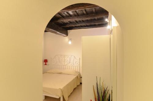 Urbana Colosseo Boutique Apartment - image 12