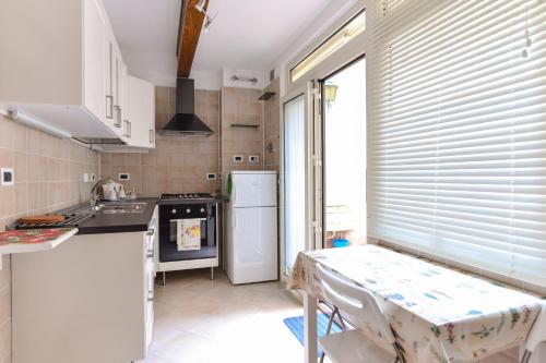 Urbana Colosseo Boutique Apartment - image 2