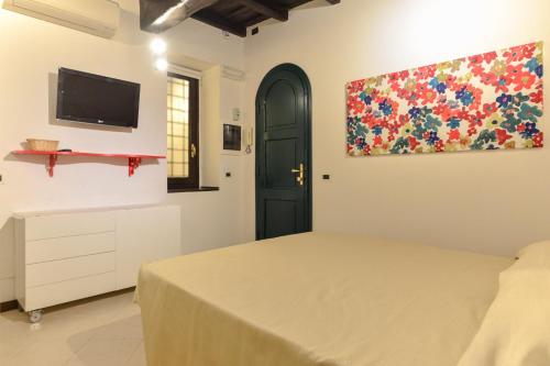 Urbana Colosseo Boutique Apartment - image 5
