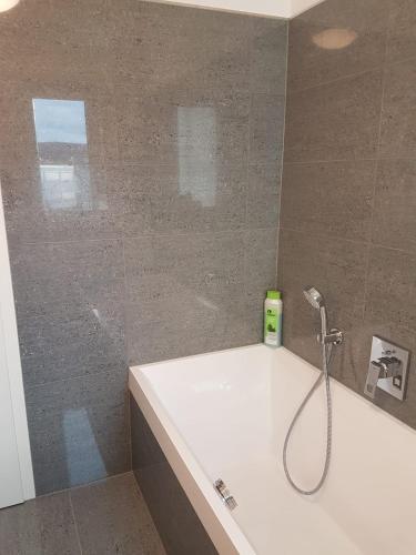 Apartment near Frankfurt, fantastic view! in Usingen
