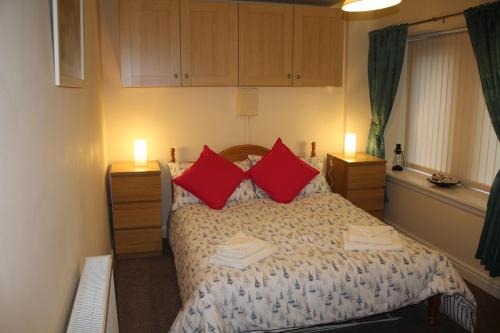 Nelson Seaside Apartment - image 4