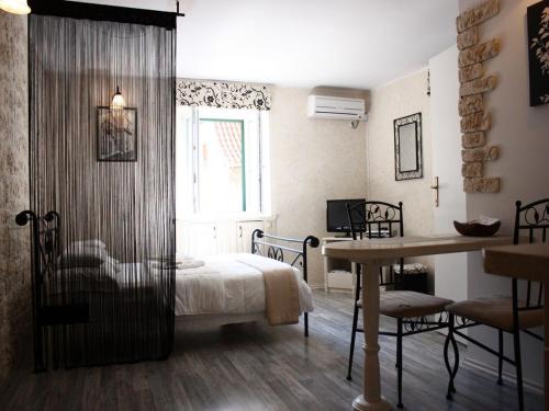 Old Town Apartment