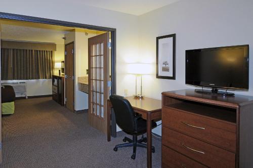 AmericInn by Wyndham Sioux Falls