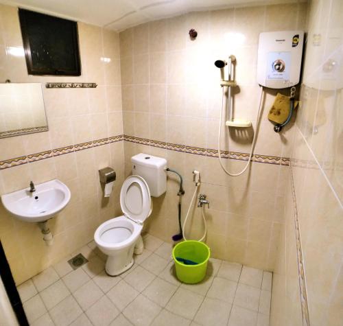 Double Room image 4