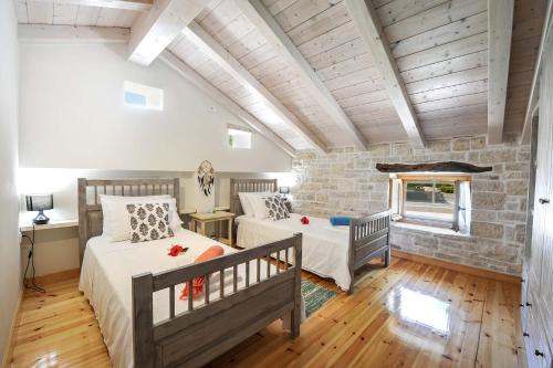 Leonora House - image 4