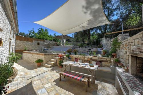Leonora House - image 5