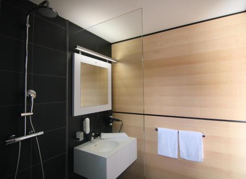 BG Hotel - image 13
