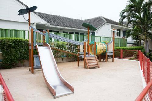Playground, Chom View Hotel near Royal Thai Army Park
