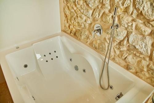 Double Room with Terrace with Hot Tub - Annex  Cas Comte Suites & Spa - Adults Only 56