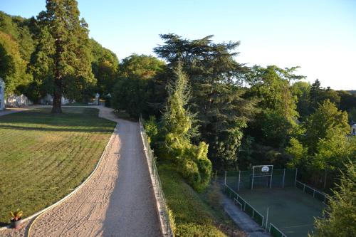 Château de Saint Ouen les Vignes 5