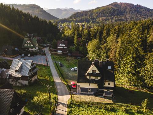 Pokoje i Apartamenty Nad Potokiem, Закопане