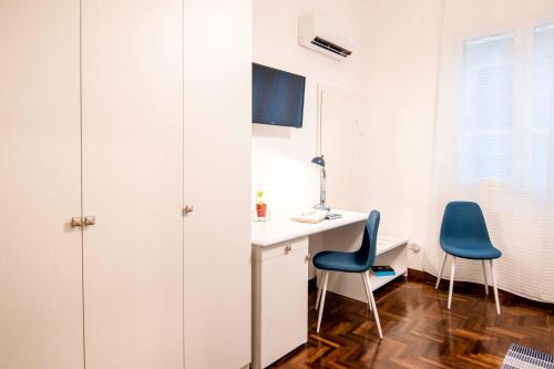 Double Room with Private Bathroom image 9