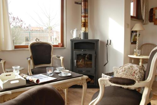 Iekārtas, Holiday home Brokantie in Roosdaal