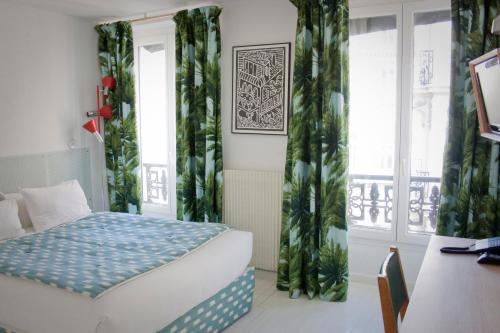 room detail thumbnail 1