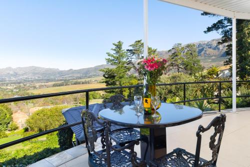 Constantia Vista - Tap to explore photos