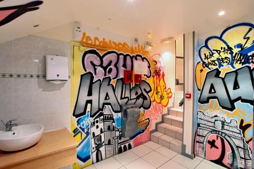 Bathroom, Hotel Le Coin des Halles in Cahors