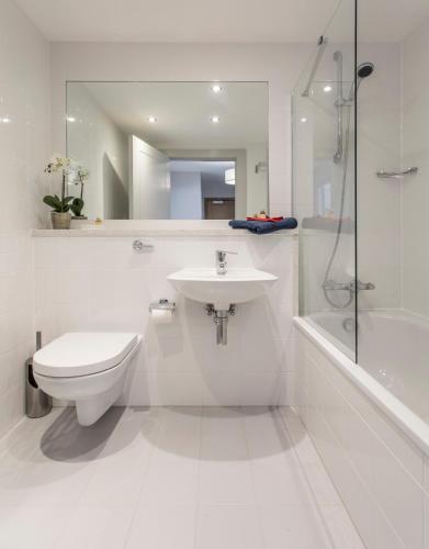 Exclusive Dublin City Penthouse - Tap to explore photos