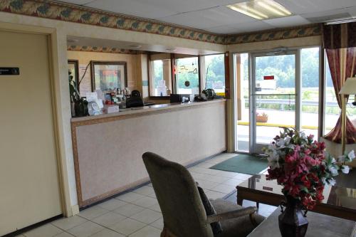 Scottish Inn Knoxville – Knoxville, TN