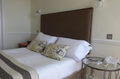 Watersmeet Hotel - image 7