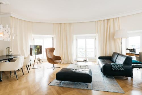 Grand Suite with Fountain view