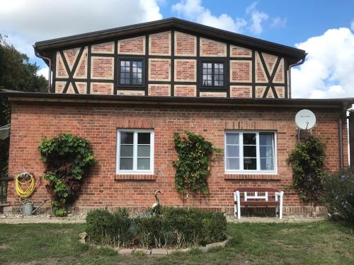 Viesnīcas āriene, Alte Küsterei Hohen Mistorf, Ferienwohnung (Alte Kusterei Hohen Mistorf, Ferienwohnung) in Alt Suhrkow