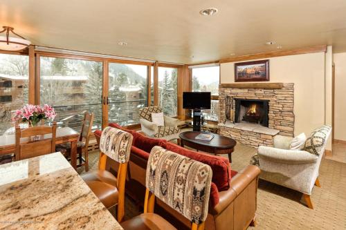 Downtown Aspen Condominiums - main image