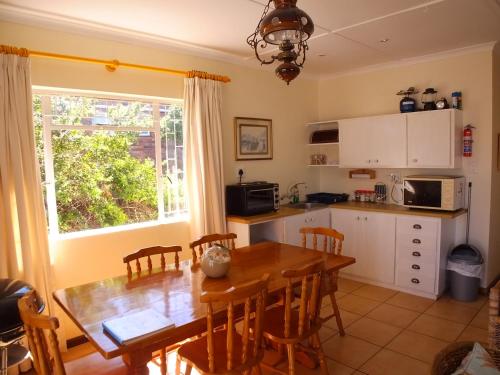 設施, Paulyn Place in 肯頓海