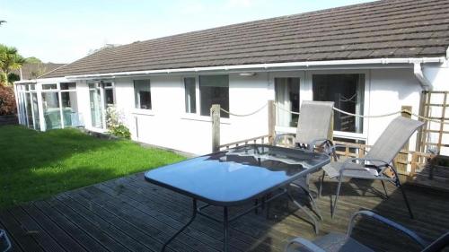 Ragged Staff 18, Saundersfoot, West Wales