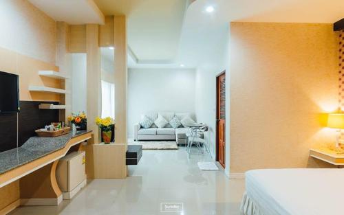 瑪蒂娜酒店 (Martina Hotel) in 素林