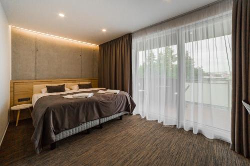 1 double bed