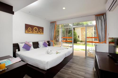 Phuket Sea Resort SHA Extra Plus