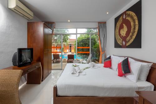 Phuket Sea Resort SHA Extra Plus